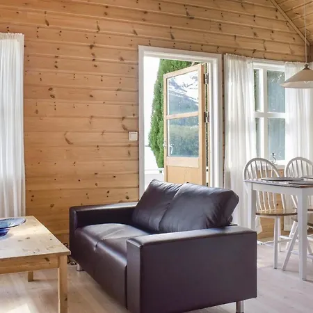Gorgeous In Vallavik With Wifi Ferienhaus